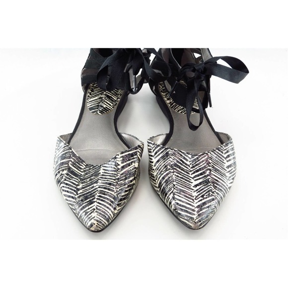 Audrey Brooke Cutesy Size 6 Medium Black Pointed Toe Mary Jane Leather Women - Picture 2 of 7